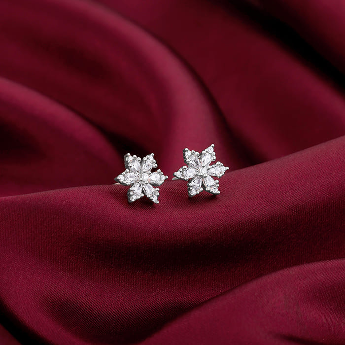 Silver Snow Studs